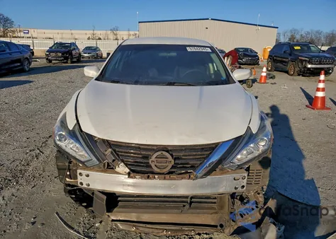 2016 Nissan Altima 2.5 from USA, damaged, VIN 1N4AL3APXGC240177